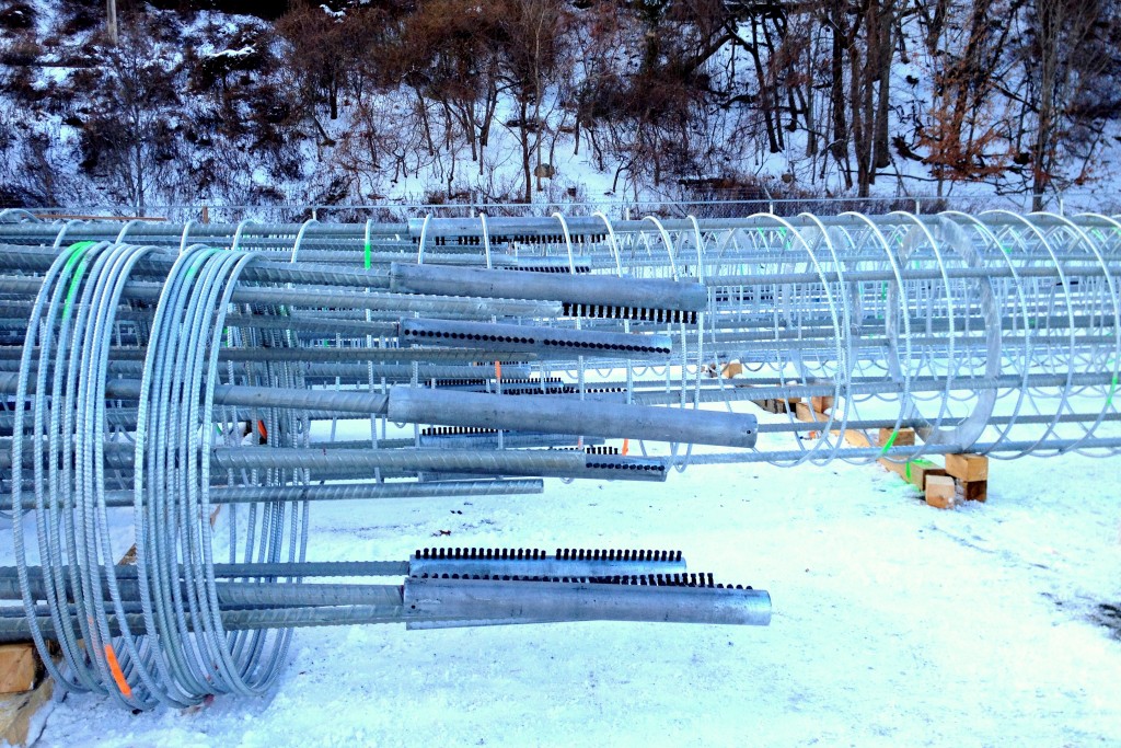 Cages with Dayton Superior Barlock couplers ready to be connected.